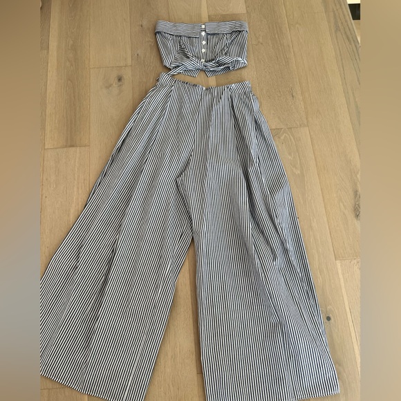 High slit Pant and top set. - Picture 2 of 3